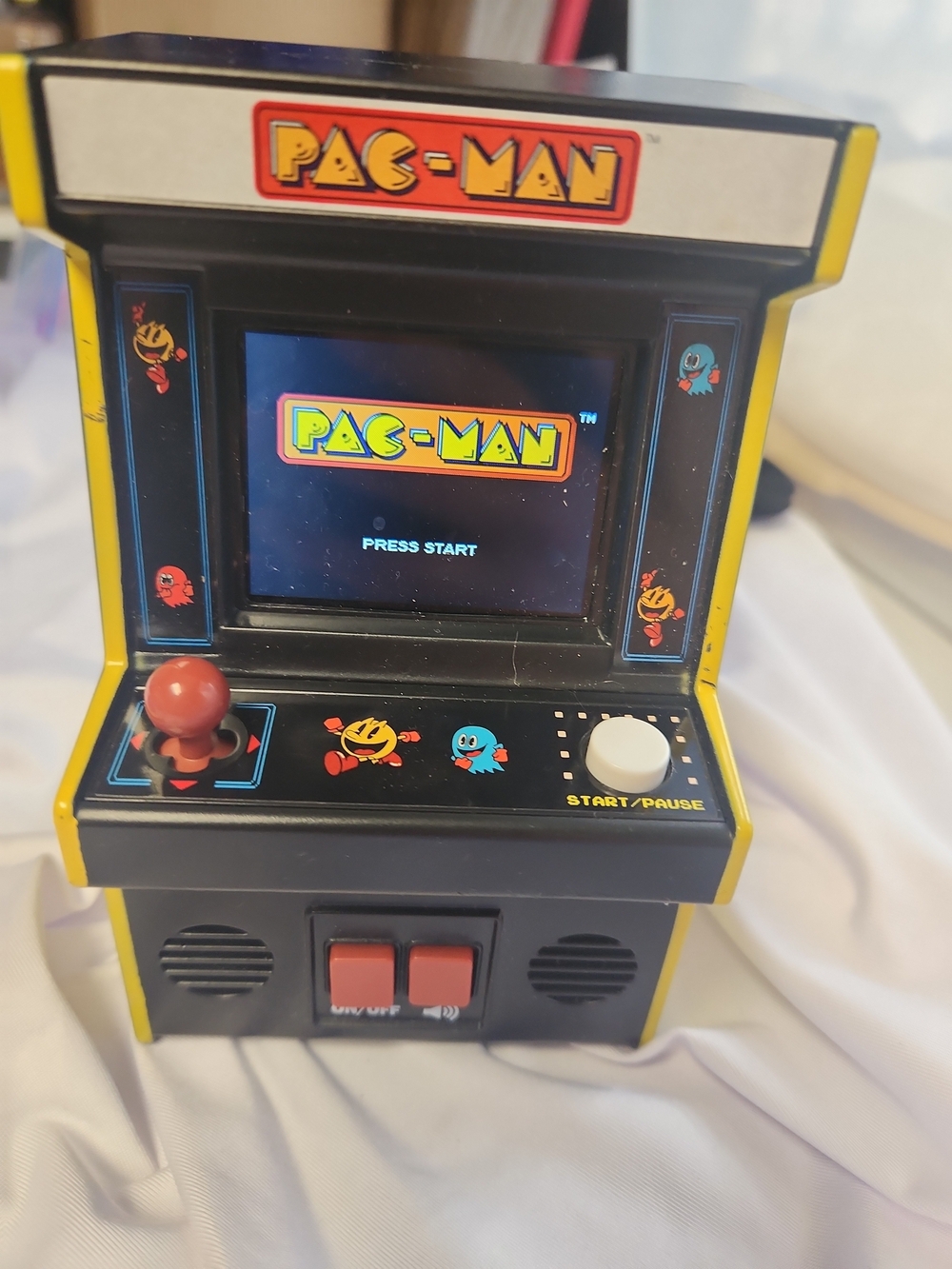Pac-Man Mini Arcade Console in Black and Yellow - Pac-Man
